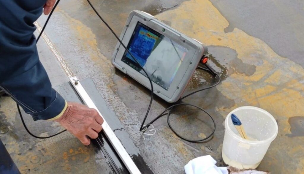 Проведення випробувань дефектоскопом